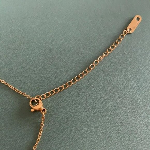 The Jessica Gold stainless steel necklace with black pendant - Picture 5 of 6